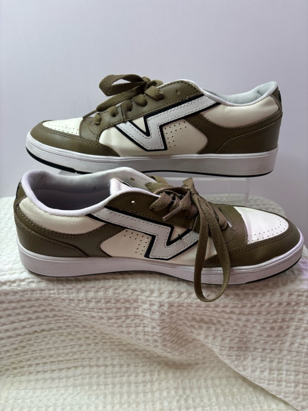 Vans Lowland Comfy Cush Timber/Butternut Leather Sneakers, Size M-9.5 W-11
